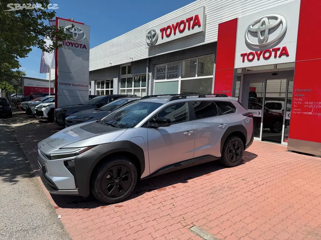Toyota bZ4X, Touring NG26 BEV 380 AT 4X4 - fotka 2