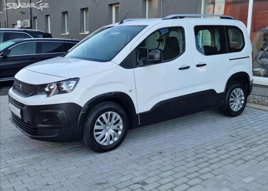 Peugeot Rifter, 1.2 PureTech 110 S&S,ČR,1.Maj - fotka 2