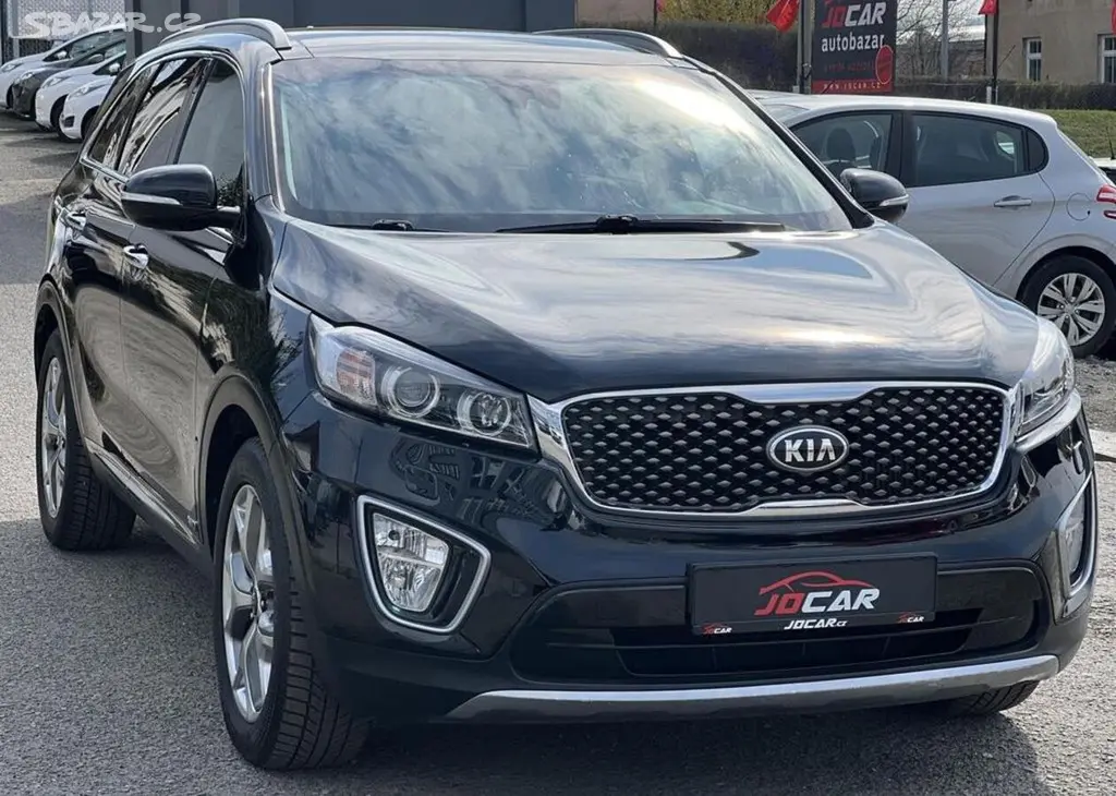 Kia Sorento 2.2CRDi REBEL 4x4 KŮŽE 7MÍST - fotka 3