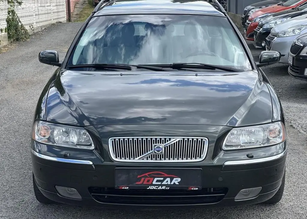Volvo V70 2.4 D5 136kw KŮŽE TEMPOMAT ALU - fotka 2