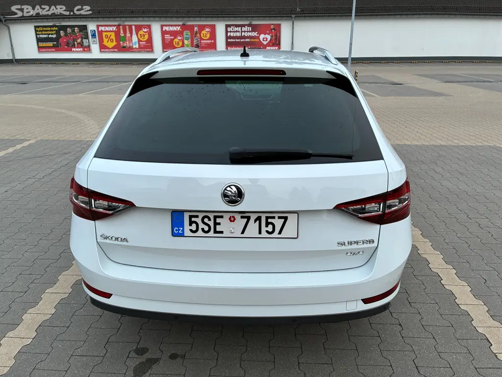 Škoda Superb, 2.0 TDi 140kW DSG Sportline - fotka 4