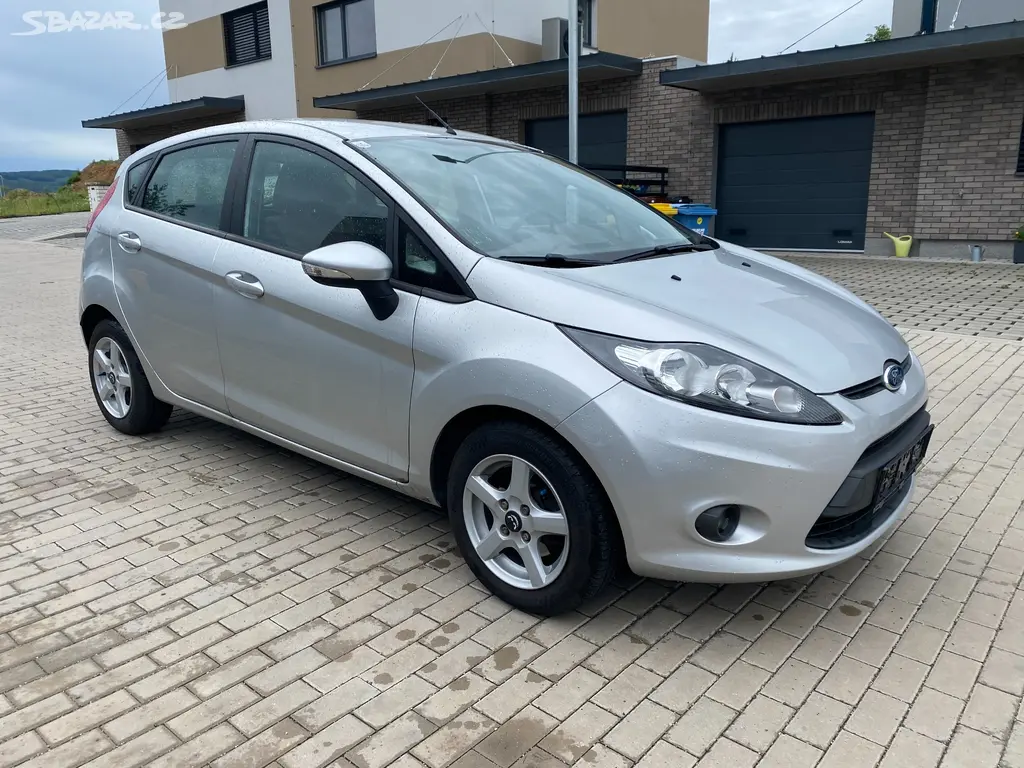 Ford Fiesta 1.25i 16V, 60 kW, r. 2009, nová STK - fotka 5