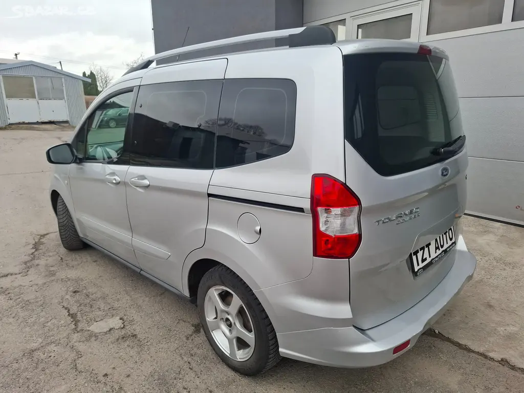 FORD TOURNEO COURIER benzin, r.18 160000km, ČR - fotka 3