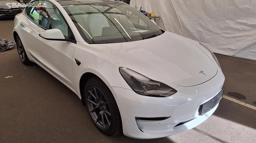 Tesla Model 3, LONG RANE DUAL MOTOR TZ SOH93% - fotka 2