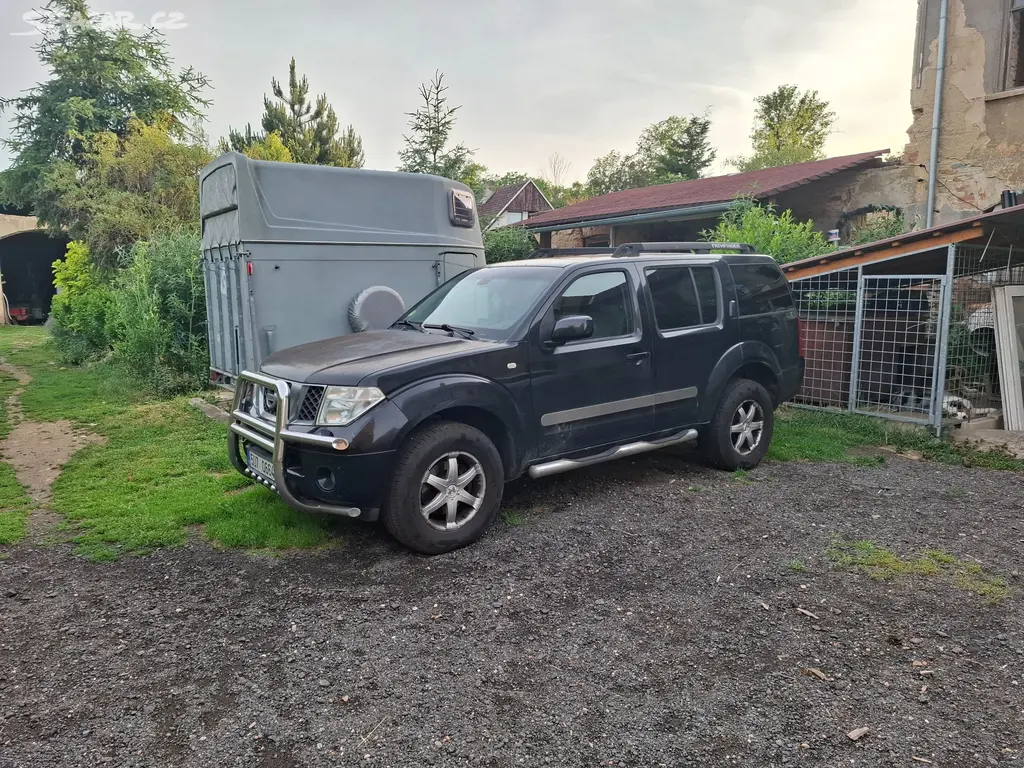 Nissan Pathfinder 2,5 dCi 4x4 128 kW TOP stav