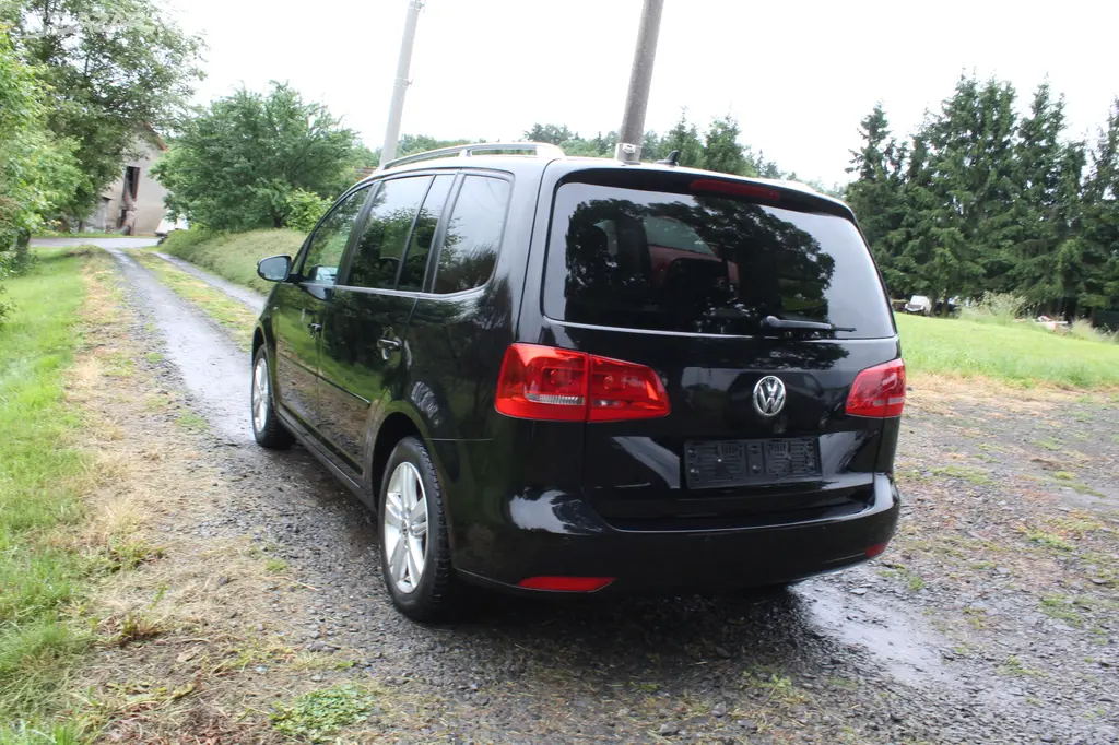Volkswagen Touran 2.0 TDI MATCH,103 kW,Panorama - fotka 4