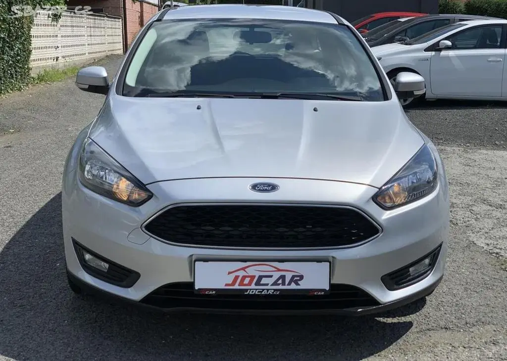 Ford Focus 1.6i PŮVOD ČR KLIMA odp.DPH manuální - fotka 2