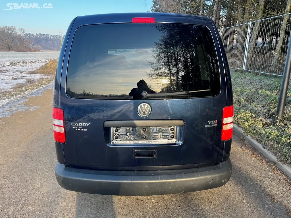 Volkswagen Caddy LiFE 1.6 TDI 2x šoupačky alu - fotka 5