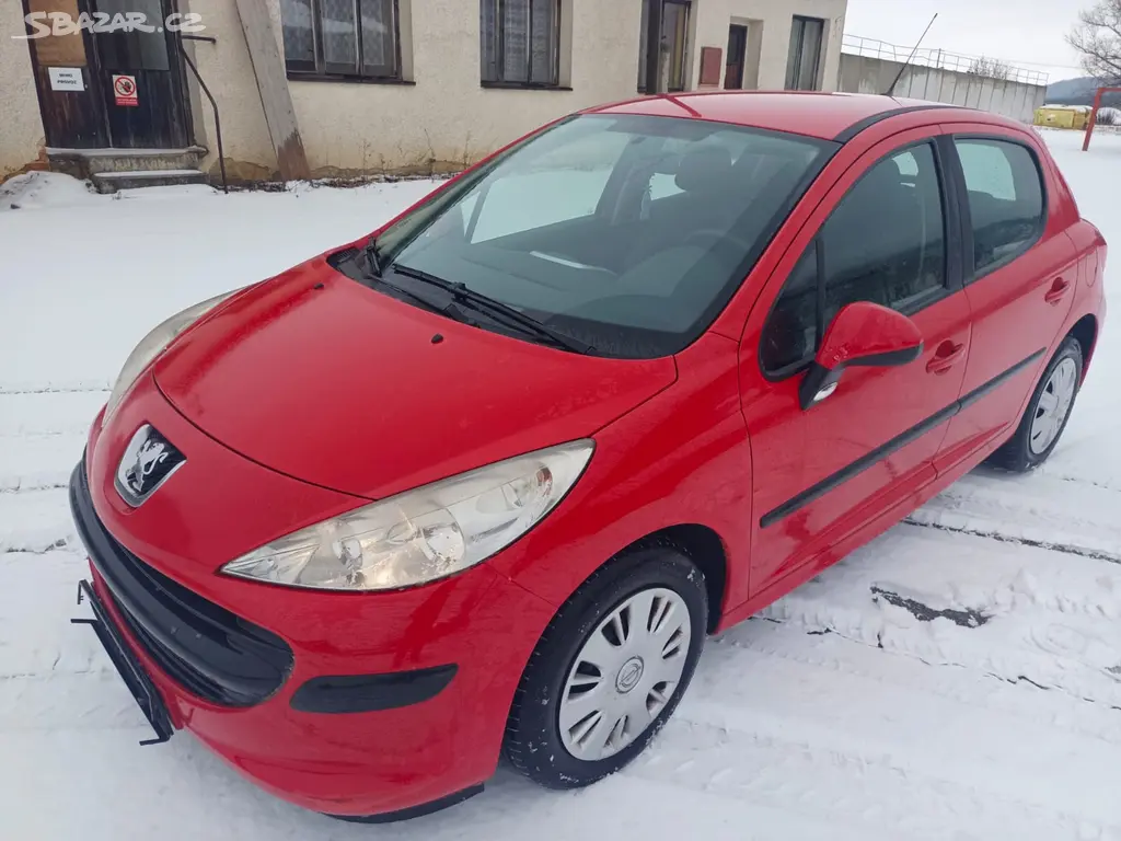Peugeot 207 1.4 70Kw RV.2008 - fotka 5