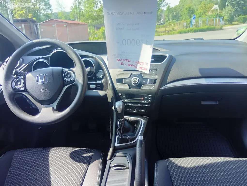 Honda CIVIC 1,4 benzín TK do 7/2027-1.maj. ČR - fotka 6