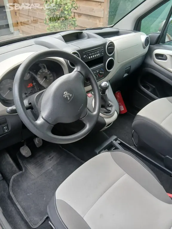 CITROEN BERLINGO 1,6 i rok 2014 - 129tkm -CAR-PASS - fotka 3