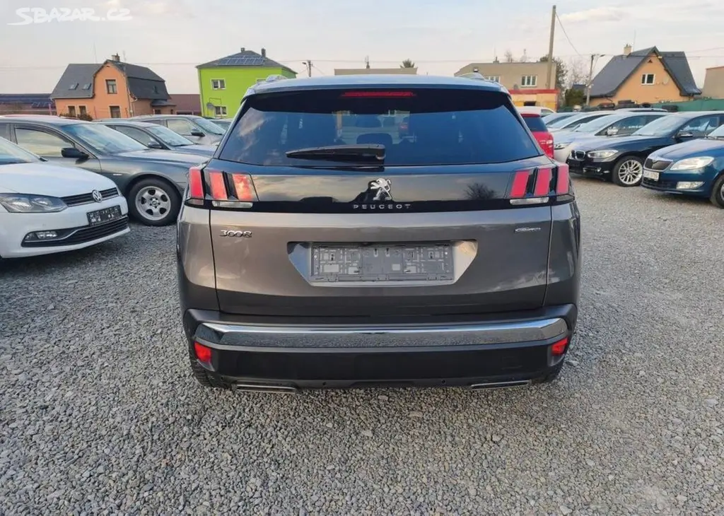 Peugeot 3008 1.2 PT, GT Line, Kůže benzín manuální - fotka 6