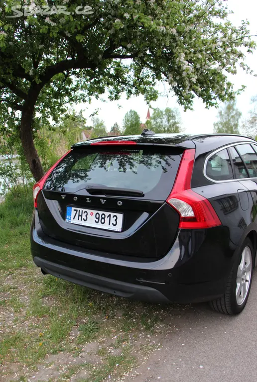 Volvo V60 2.0L 120KW - fotka 2