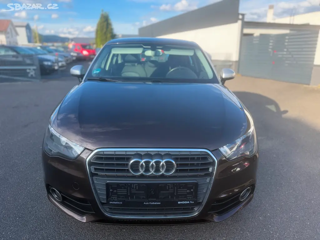 Audi A1 1.2 TSI 63 KW, 2012, DOVOZ, NOVÁ STK - fotka 3