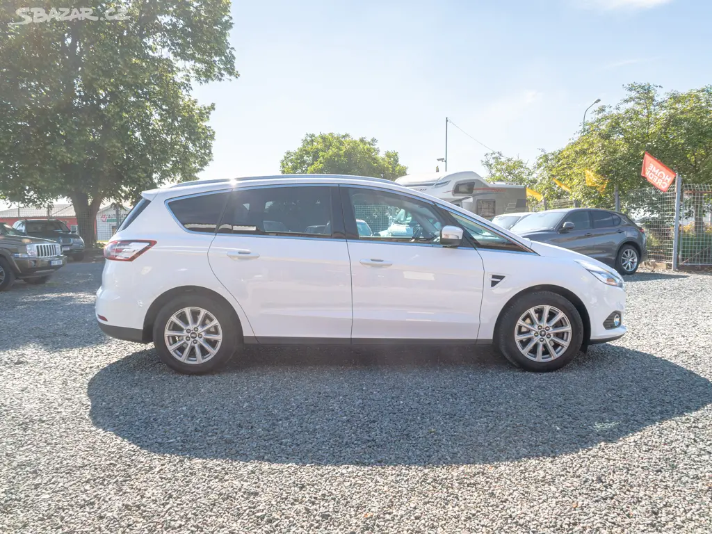Ford S-MAX ČR 2.0D 110KW 1maj NAVIGACE - fotka 2