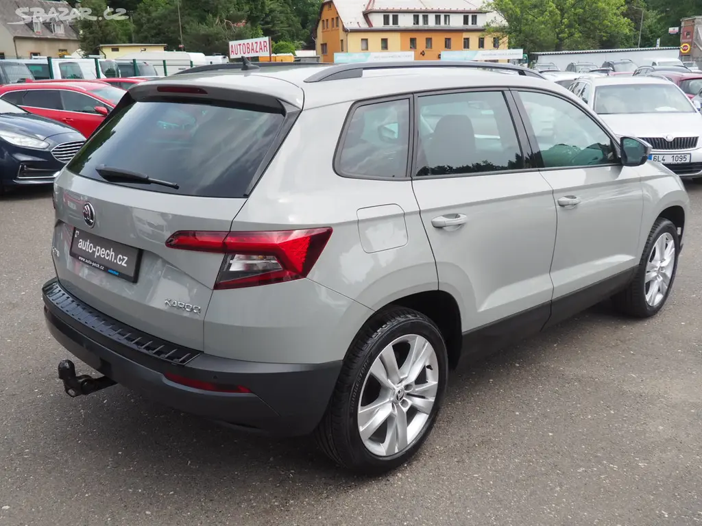 2019 Škoda Karoq 1.6 TDI, Style+ - fotka 4