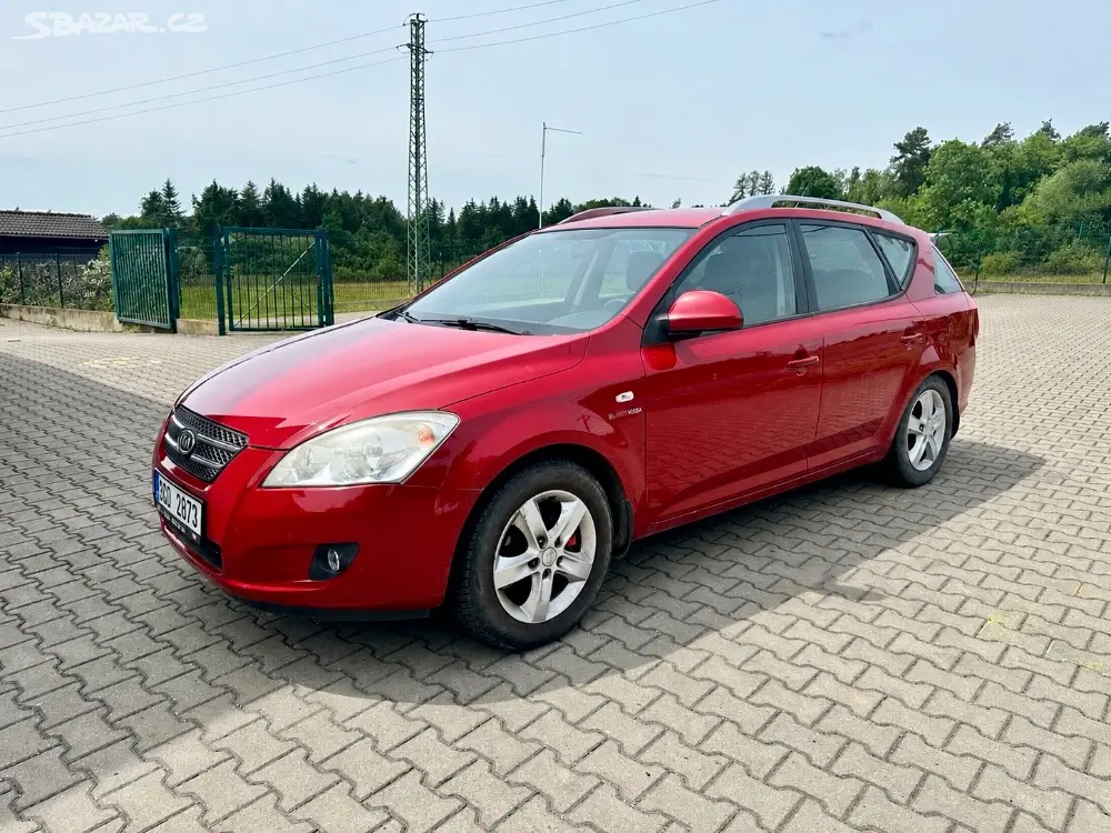 Kia CEED, r.v. 2009 1,4 / 80 kW - fotka 2