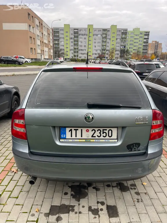 Škoda Octavia II - fotka 3
