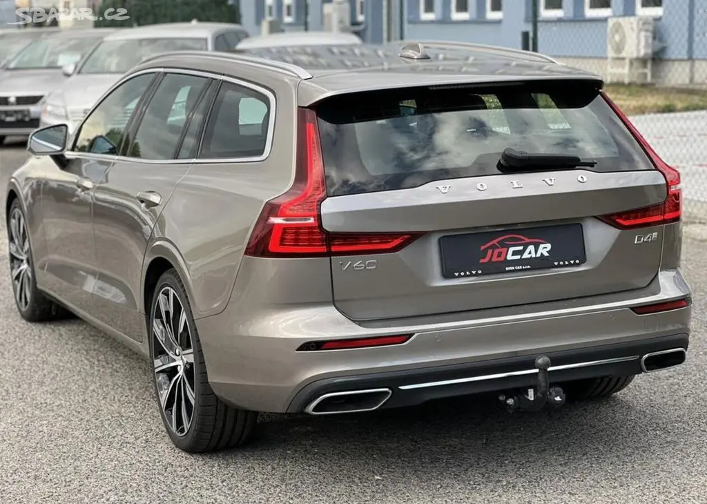 Volvo V60 2.0 D4 INSCRIPTION AUTOMAT ALU - fotka 5