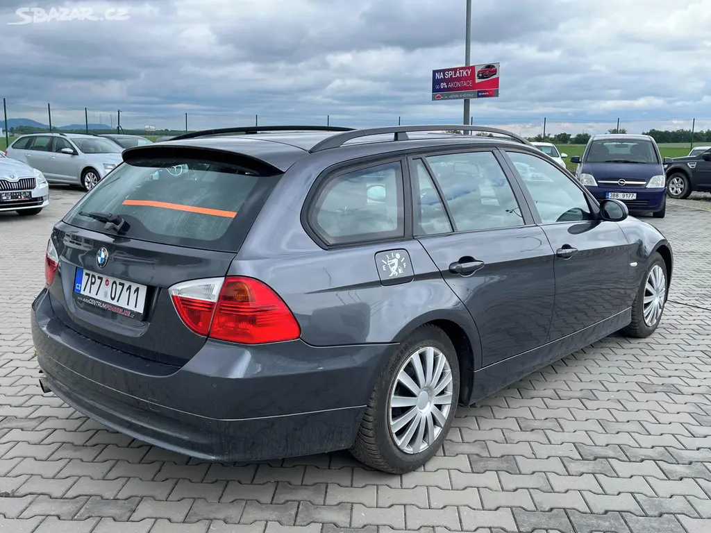 BMW Řada 3, 320i*110KW*Výhřev* - fotka 4