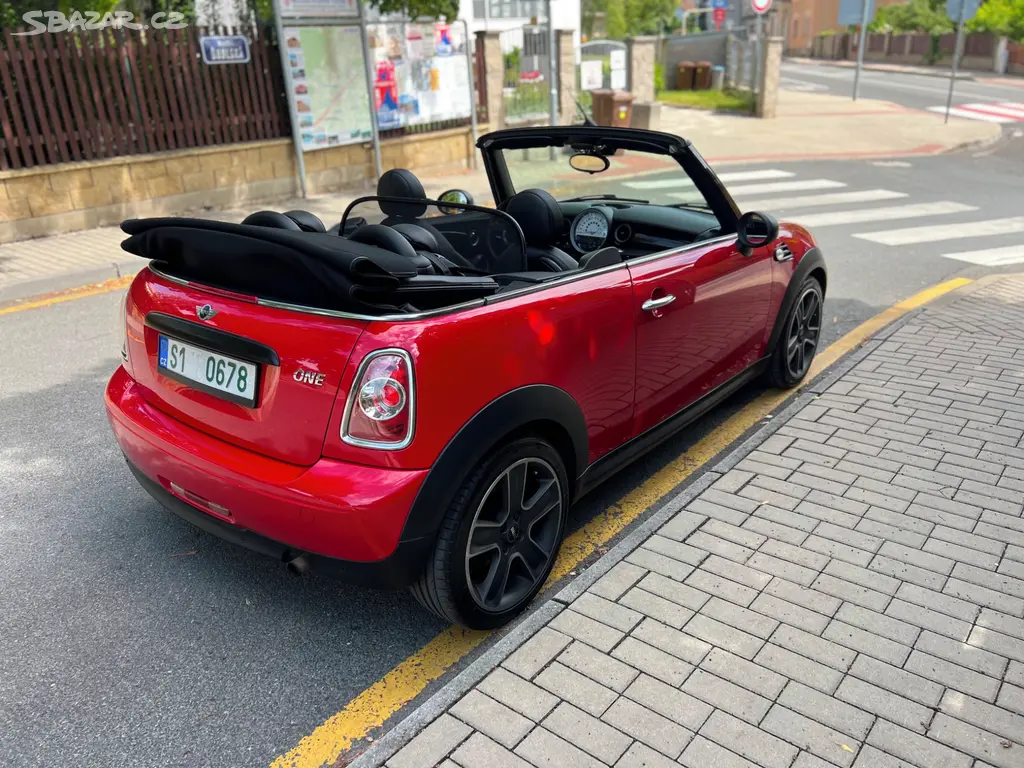 Mini One 2013 cabrio - fotka 3