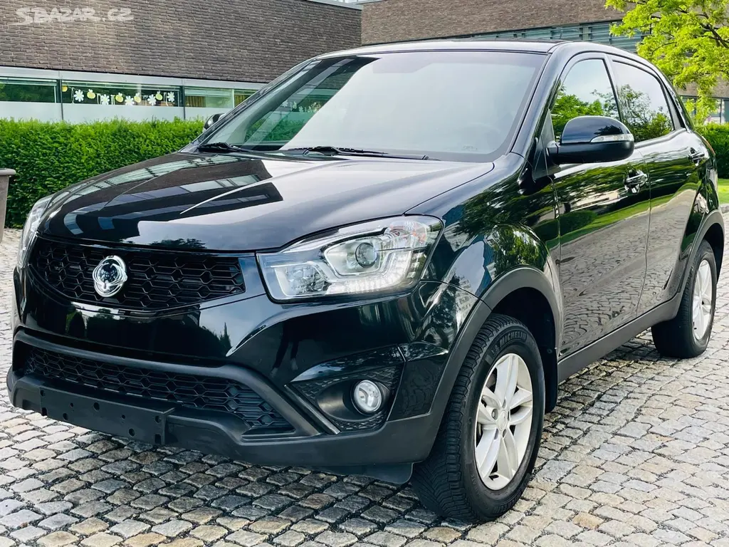 SsangYong Korando, 2.0i MANUÁL 1.MAJITEL SERVISKA - fotka 2