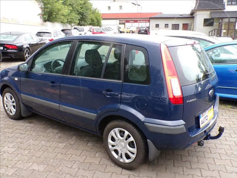 Ford Fusion 1,4 i TAŽNÉ ZAŘÍZENÍ - fotka 4