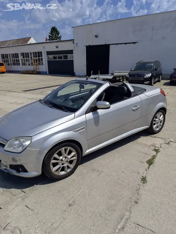 Opel Tigra cabrio 2006 - fotka 2