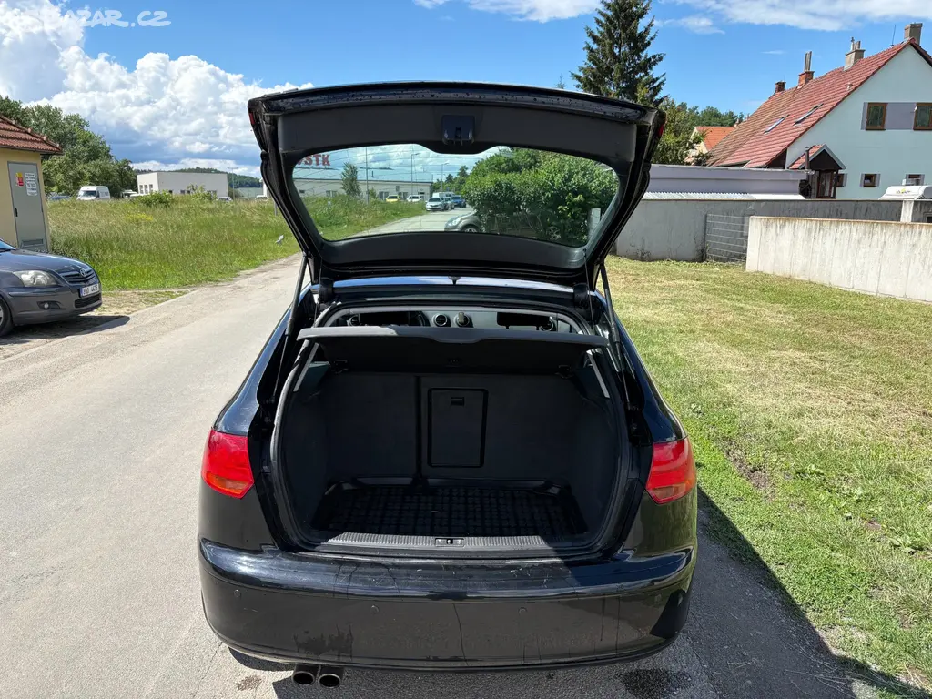 Audi A3, 1.4TFSi 92kW Sportback ČR - fotka 6
