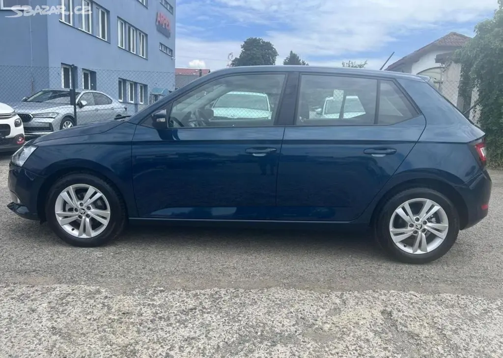 Škoda Fabia 1.0TSi 70kw KAMERA TEMPOMAT manuální - fotka 4