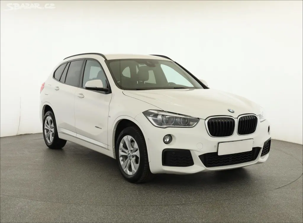 BMW X1, sDrive18d, Automat