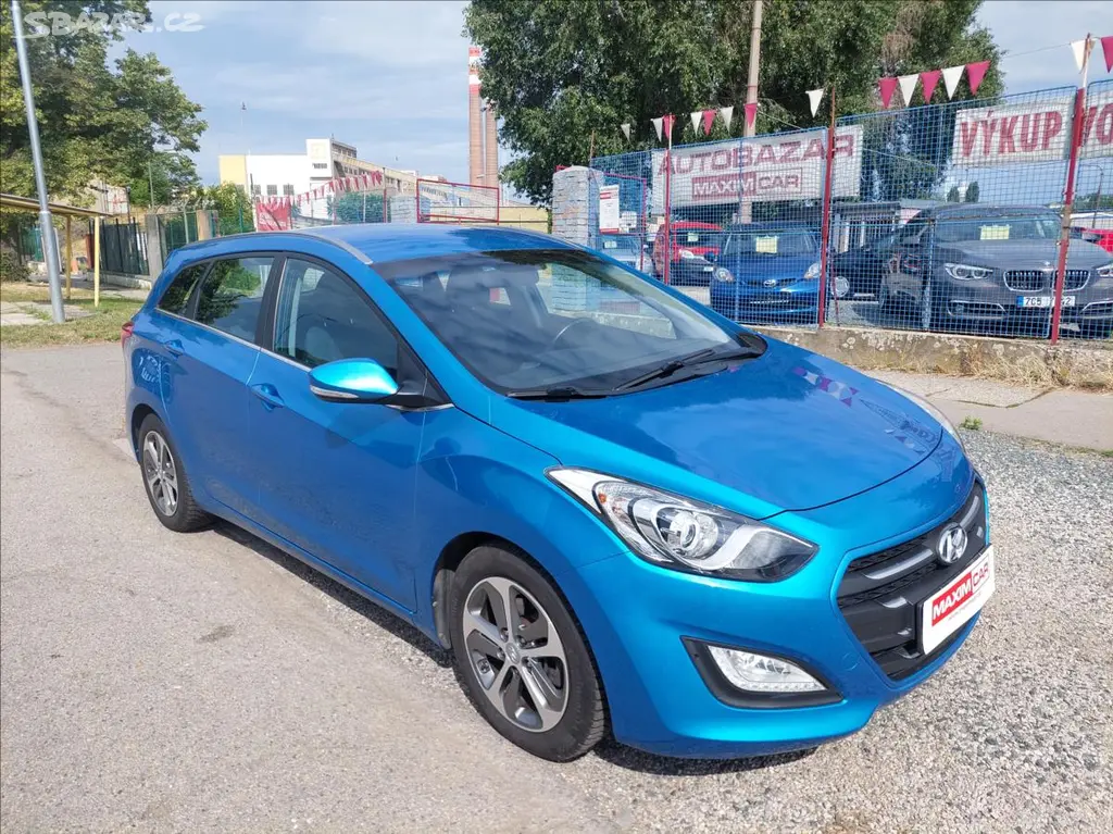 Hyundai i30, 1,6 GDi TOP STAV bez investic - fotka 3