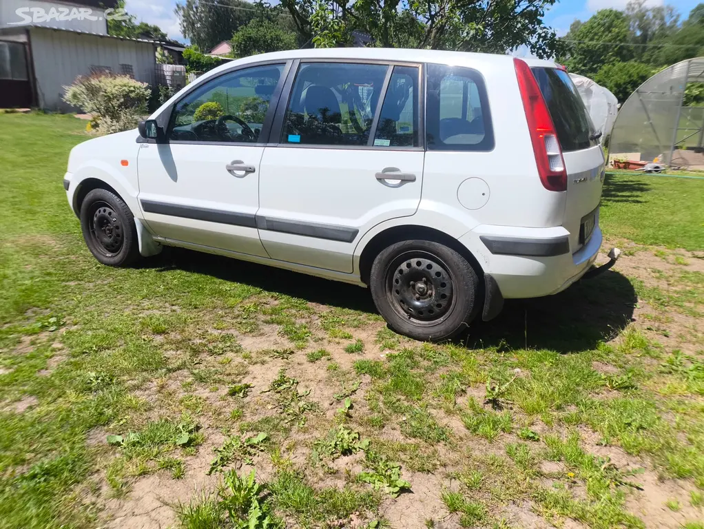 Ford fusion 1,2 - fotka 2