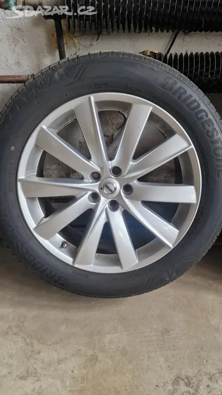 Kola na Volvo XC90 verze 1 i 2 - fotka 4