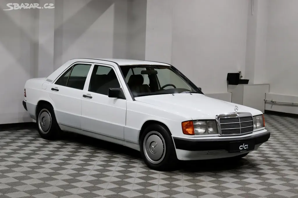 Mercedes-Benz 190, D 2.5 OM602 W201 - fotka 2