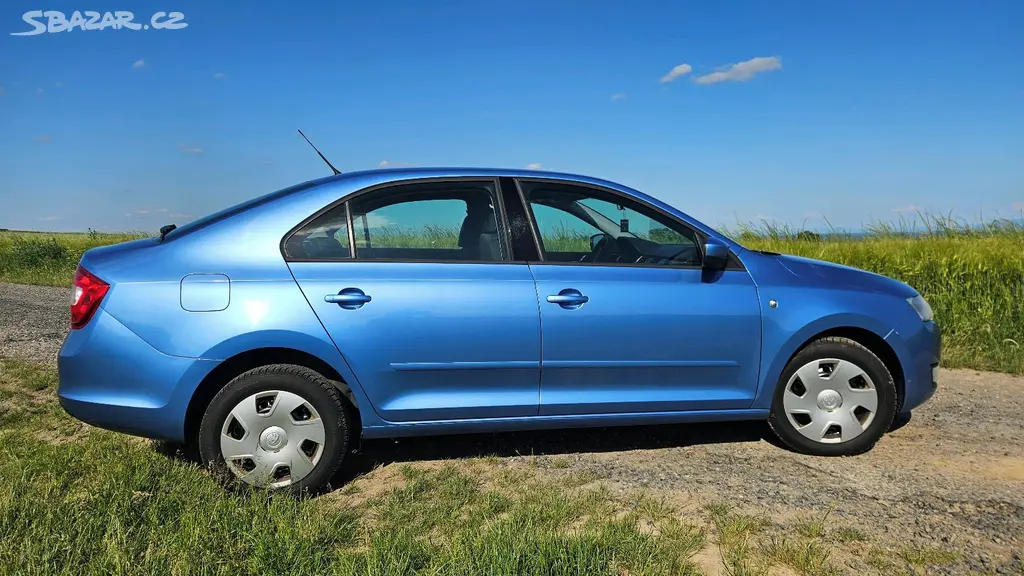 ŠKODA RAPID AMBITION 1.2 TSI - fotka 4