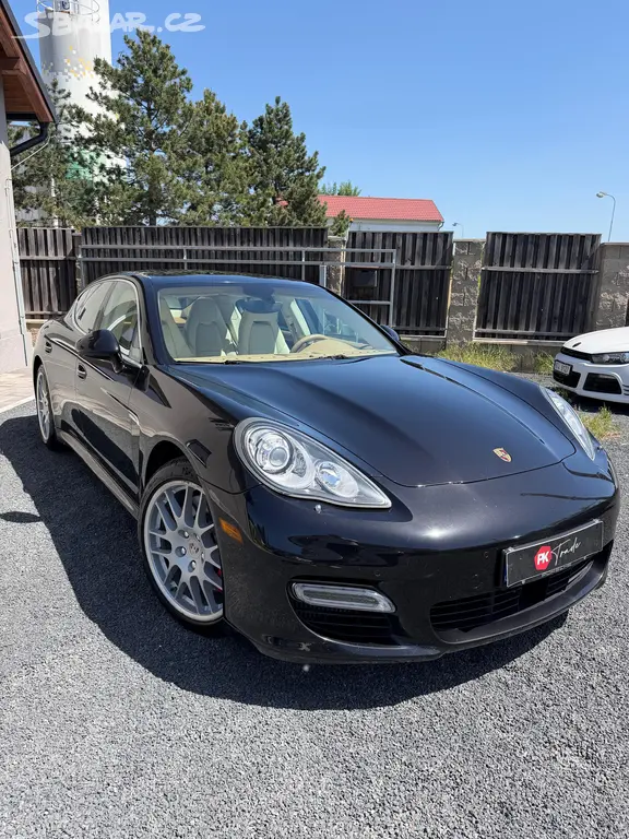 Porsche Panamera, Panamera Turbo V8 - fotka 2