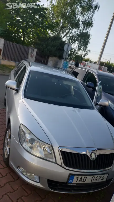 ŠKODA OCTAVIA II Combi 1.9 TDi TOP MOTOR.TECH.STAV - fotka 6