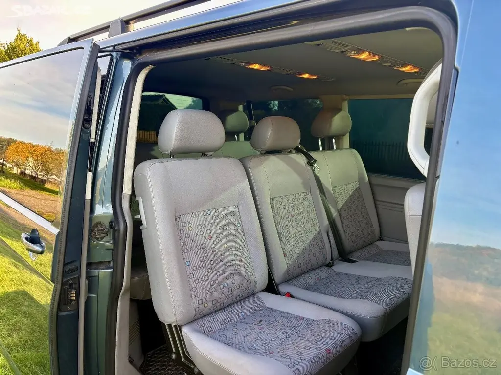Volkswagen Caravelle 2,5 tdi 96kw, 9-ti místné - fotka 5