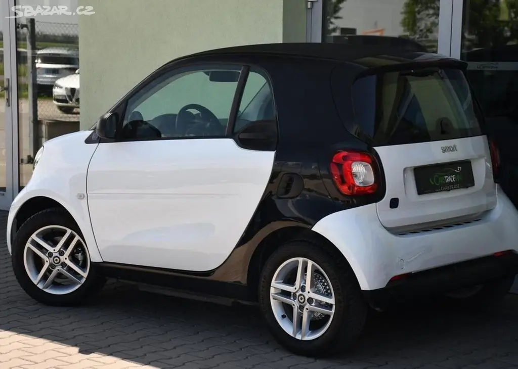 Smart Fortwo EQ 60 kw - fotka 3