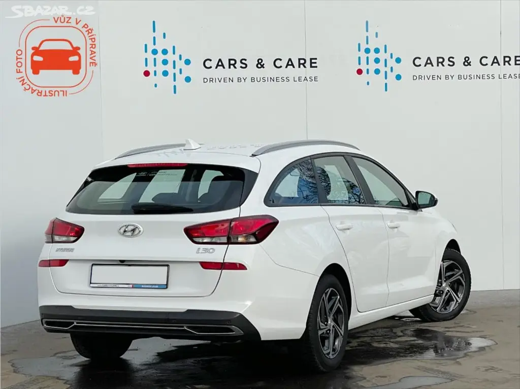 Hyundai i30, 1,5 T-GDI Combi Smart - fotka 3