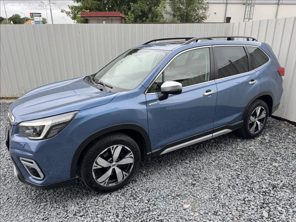 Subaru Forester, 2,0 e-Boxer EXECUTIVE DPH ČR - fotka 5