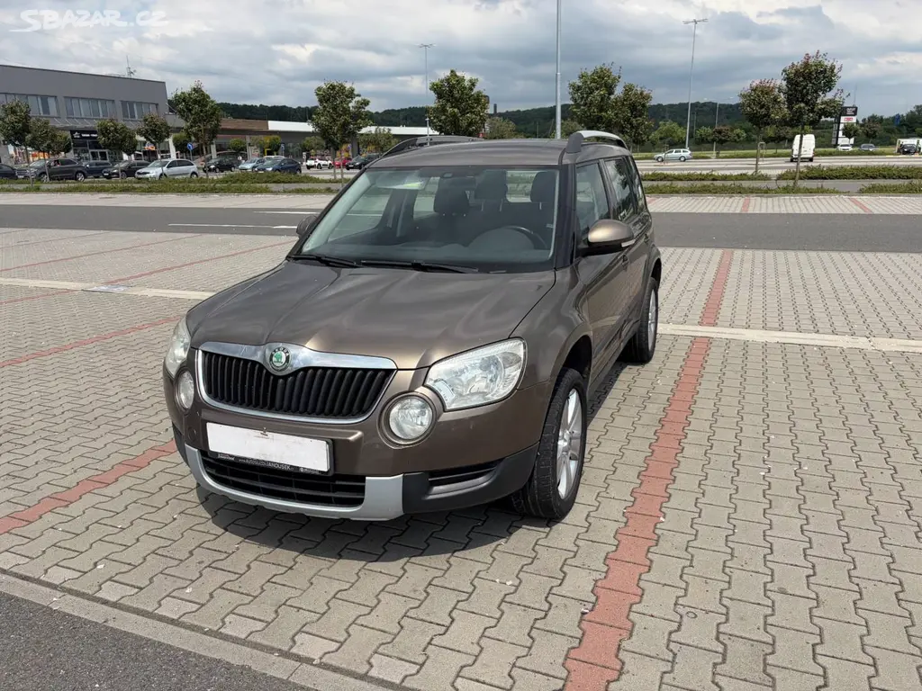 Škoda Yeti 2.0 TDi 81kw 4x4 ČR serviska - fotka 5
