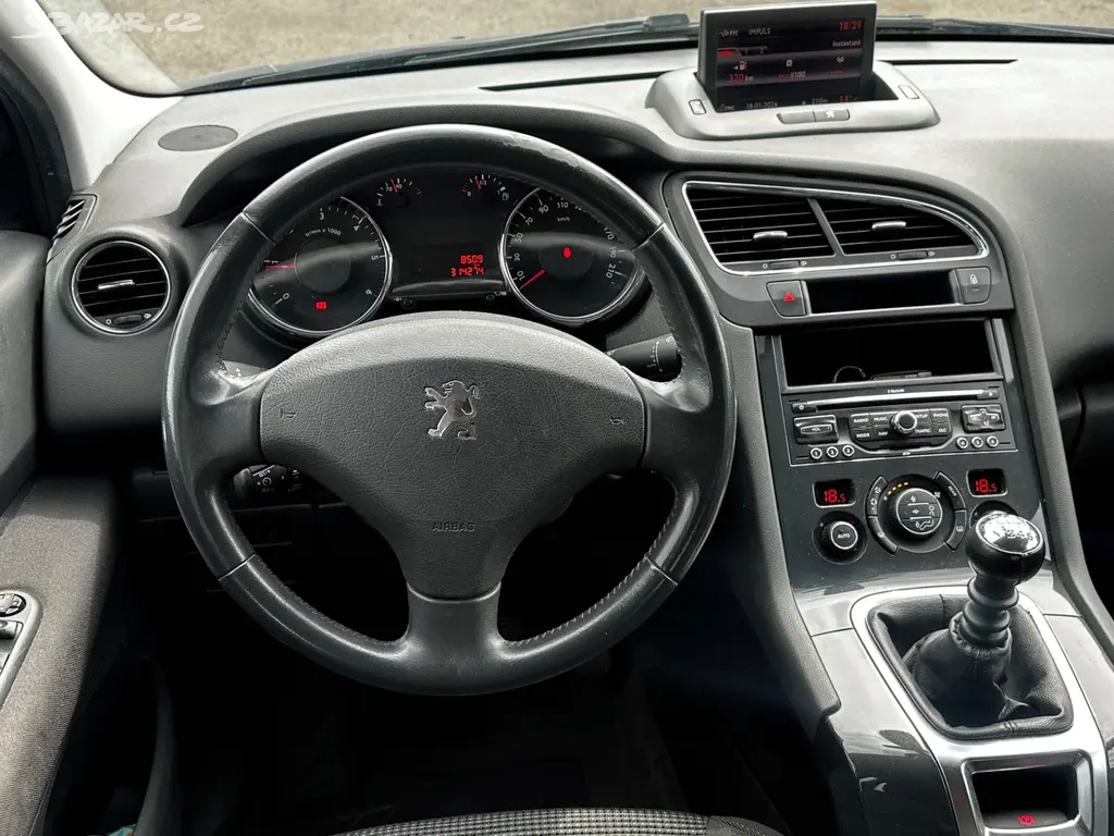 Peugeot 5008 1.6HDi, 7mist, r.2011, stk, klima - fotka 5