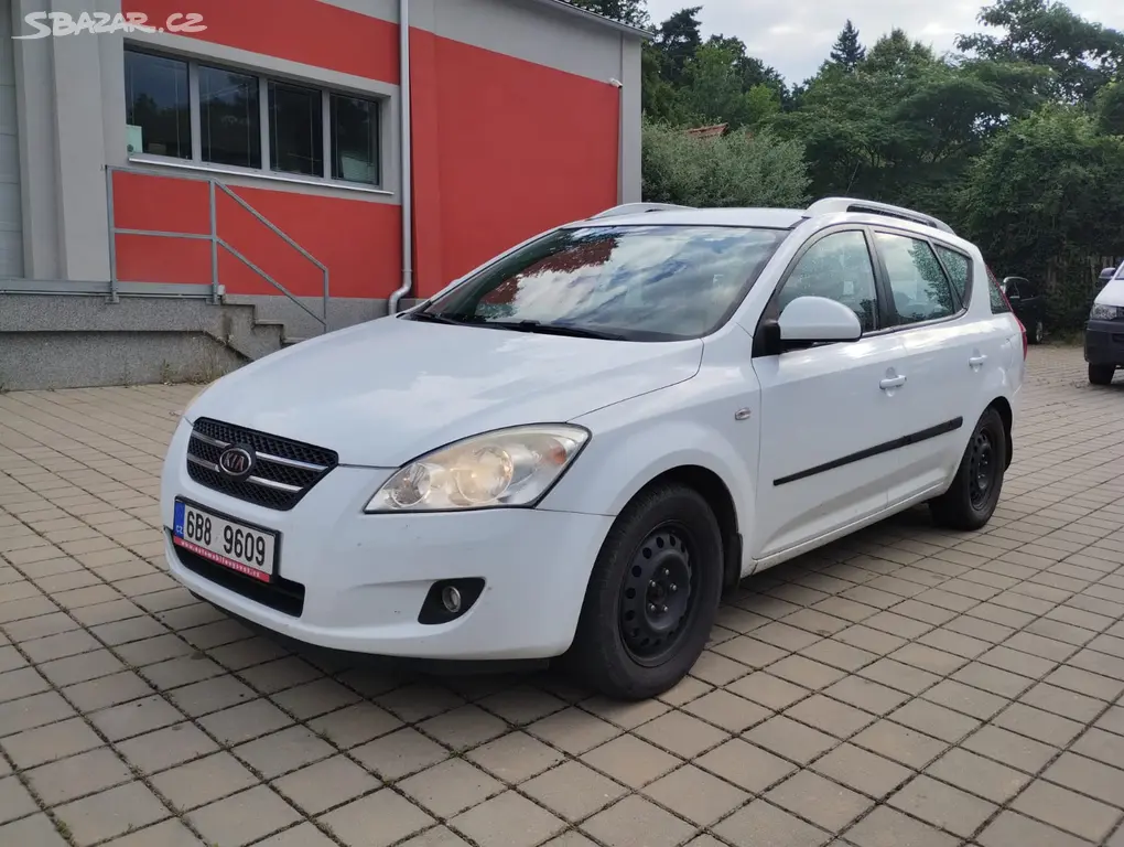 Osobní automobil Kia Ceed, reg. zn. 6B8960 - fotka 5