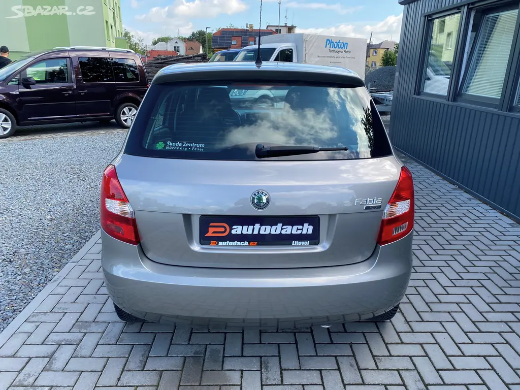 Škoda Fabia, 1.4i63kW-1xMAJ.-KLIMA-45 000KM - fotka 4