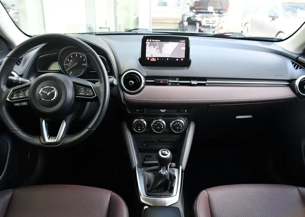 Mazda CX-3 G120 TAKUMI+ HUD KAMERA 88 kw - fotka 4