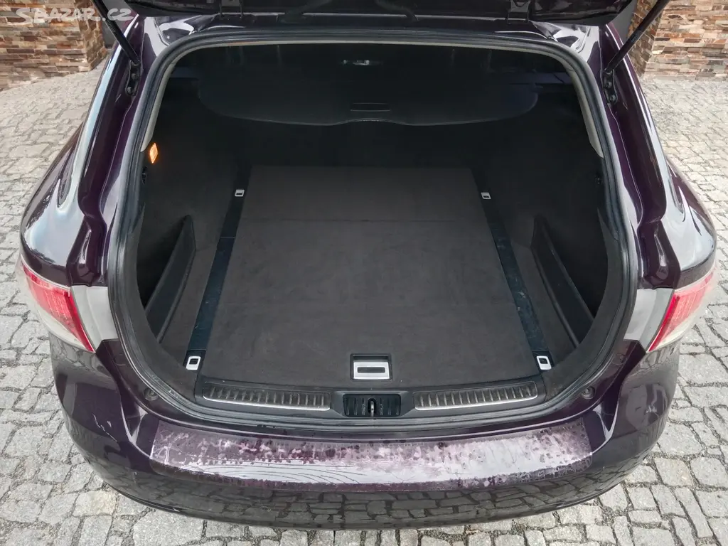 Toyota Avensis Combi 1.8 VVT-i 108kW - Bez Koroze. - fotka 5