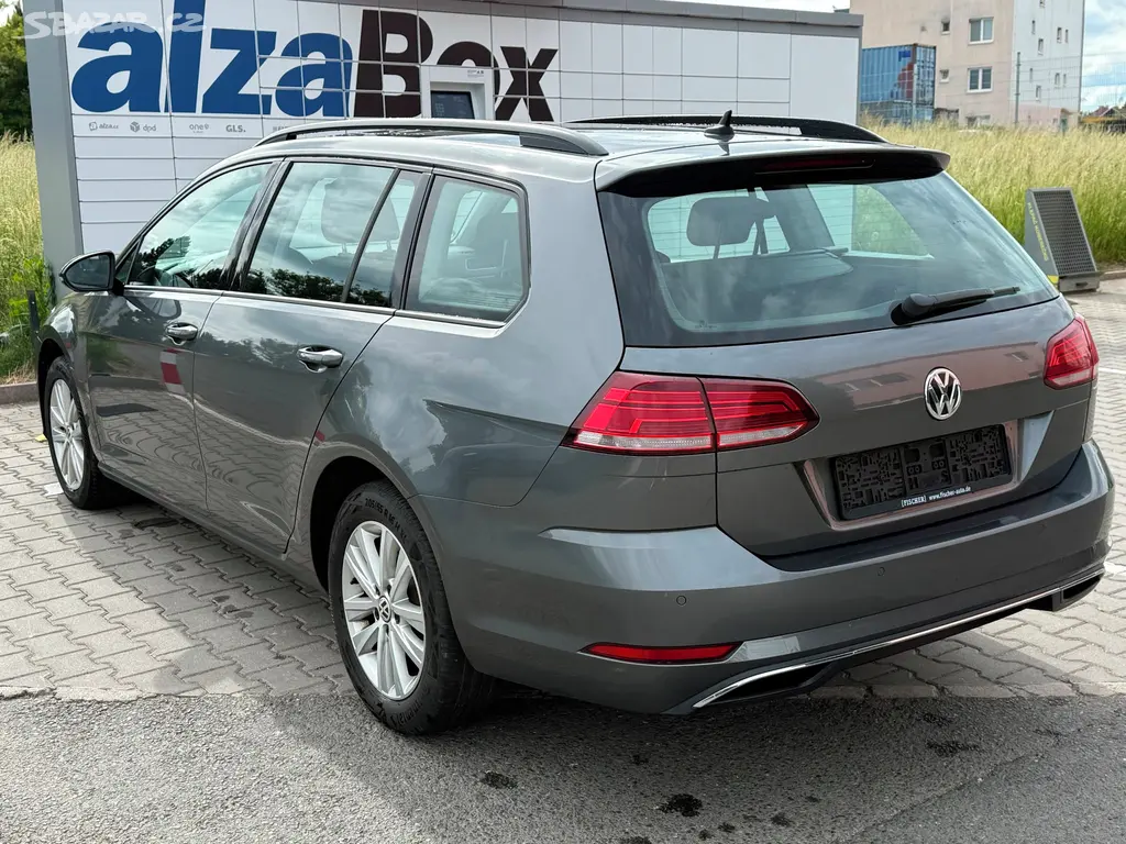 VOLKSWAGEN GOLF VII 1.6 TDI DSG 85KW XENONY WEBAST - fotka 6