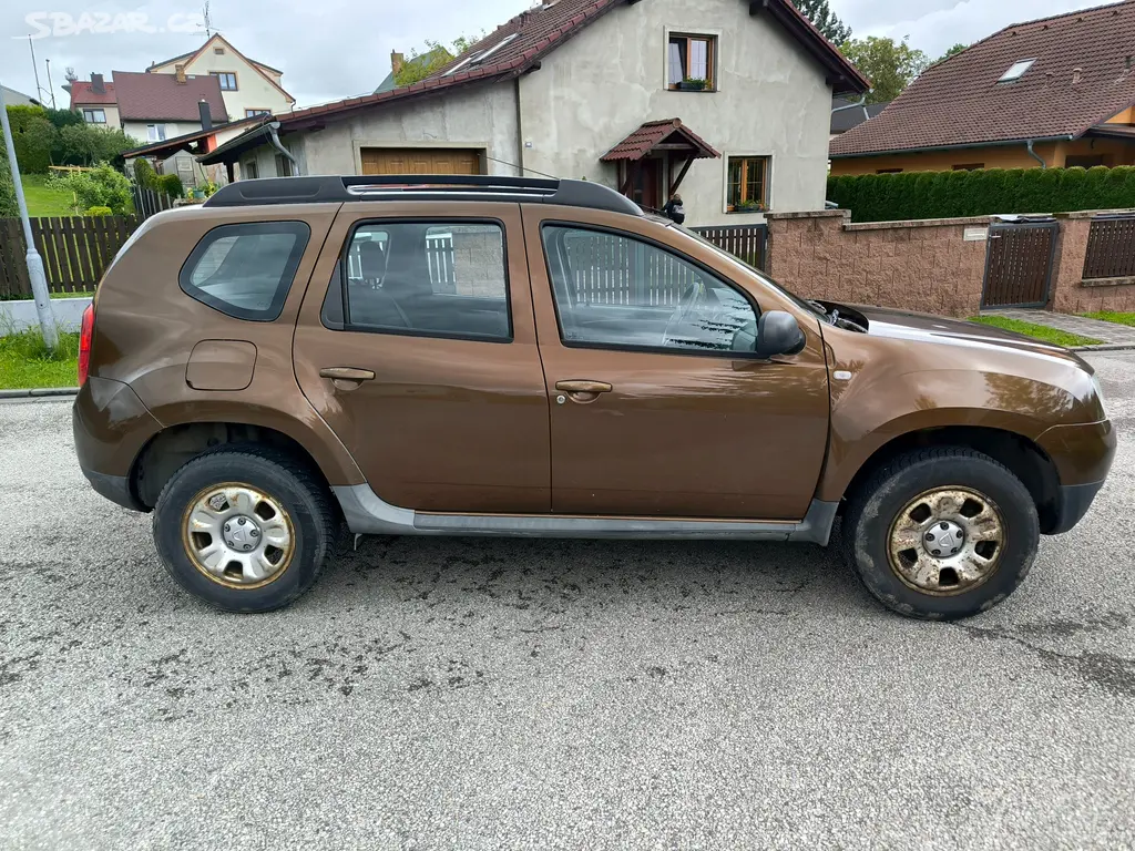 DACIA DUSTER 1.5 DCI 79kw, 82000KM, 1.MAJITEL - fotka 5